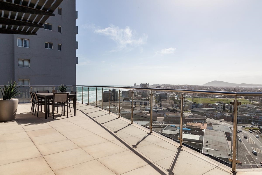 3 Bedroom Property for Sale in Bloubergstrand Western Cape